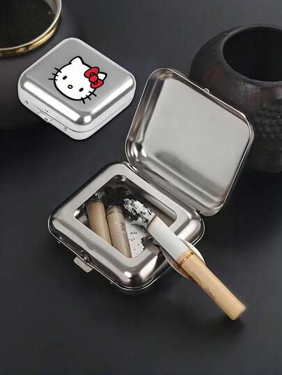 SANRIO Gạt tàn mini bằng kim loại hình Hello Kitty, tiện dụng cho xe hơi và sử dụng ngoài trời. Món quà tuyệt vời cho các dịp lễ, bố hoặc bạn trai.