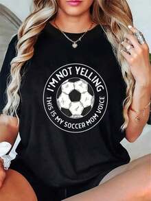 Daily Comfort | Plus-Size T-Shirt With The Slogan "I'm Not Shouting, That's My Soccer Mom's Voice" – Black Soccer Pattern T-Shirt, Fun Women's Casual Wear, Fall/Winter Basic Shirt, New Year's Gift Top - 黑色 - 查看 1