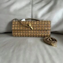 Bolso de mujer BV Bottega Bang Bang de cuero genuino hecho a mano de Andiamo Clutch Campana, bolso de noche de cuero y cachemira tejido a mano de lujo, colección Otoño/Invierno 2026, bolso de mano horizontal, de hombro y bandolera para mujer. - Palma de bellota - Ver 2