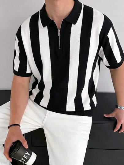 Áo polo nam kiểu dáng New Money Style cổ bẻ, khóa kéo nửa thân, sọc dọc đen trắng, dáng ôm.