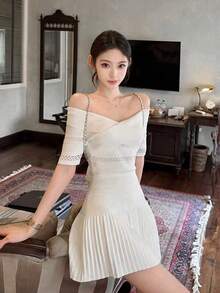 Bộ đồ 2 mảnh kiểu Pháp màu trắng, thắt eo, thời trang dành cho nữ, gồm áo cổ chữ V hở vai và chân váy xếp ly, thích hợp cho mùa hè. - trắng - Xem 5