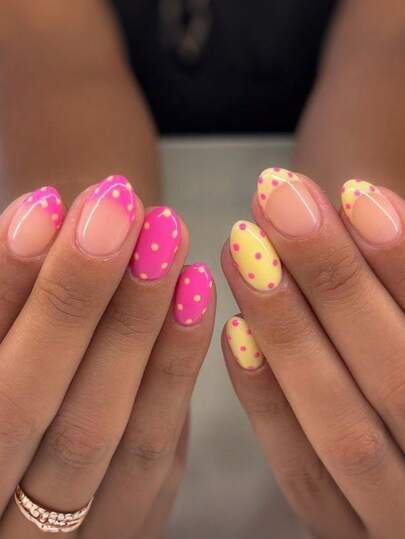 24pcs Short Oval Polka Dot False Nails Set, Including 1 Gel Polish And 1 Nail File, Short Polka Dot Nails Make Your Fingertips Shine Brilliantly, Suitable For Parties, Dancing And Daily Use