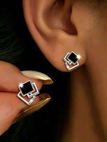 1 Pair High-Quality Geometric Square Stud Earrings, Minimalist Double-Layer Design, Black And White Shell Style, Hypoallergenic Copper Material, Suitable For Daily Wear, Office, Party, Valentine's Day, Birthday, Thoughtful Gift For Women, Girlfriend, Wife, Fashion Accessory - A - View 1