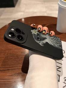 1pc Falcon Pattern Fashionable Personalized Cool Style Gift For Friends, Family, Yourself, Couples, Black Matte Soft Protective Case Compatible With Apple, - Black - View 2