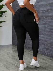 Calça Jeans Feminina Cintura Alta Com Lycra Skinny  Modela o Corpo  Levanta Bumbum Plus size Tam 36 ao 54 - Preto - Visão 2