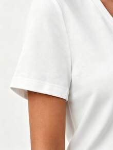 Loose V Neck Red Women's Tee Curved American Text Floating Star Strip Flag Print, Silky Smooth Top For Patriotic Anniversary Holiday Wear - 白色 - 查看 7