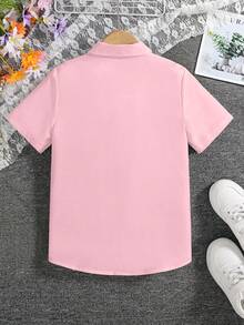 Camicia in tessuto leggero e traspirante, a maniche corte con bottoni, con grafica di ritratto cartoni animati, casual e alla moda per ragazze pre-adolescenti, adatta per l'uso estivo e all'aperto - Rosa - Visualizzare 2