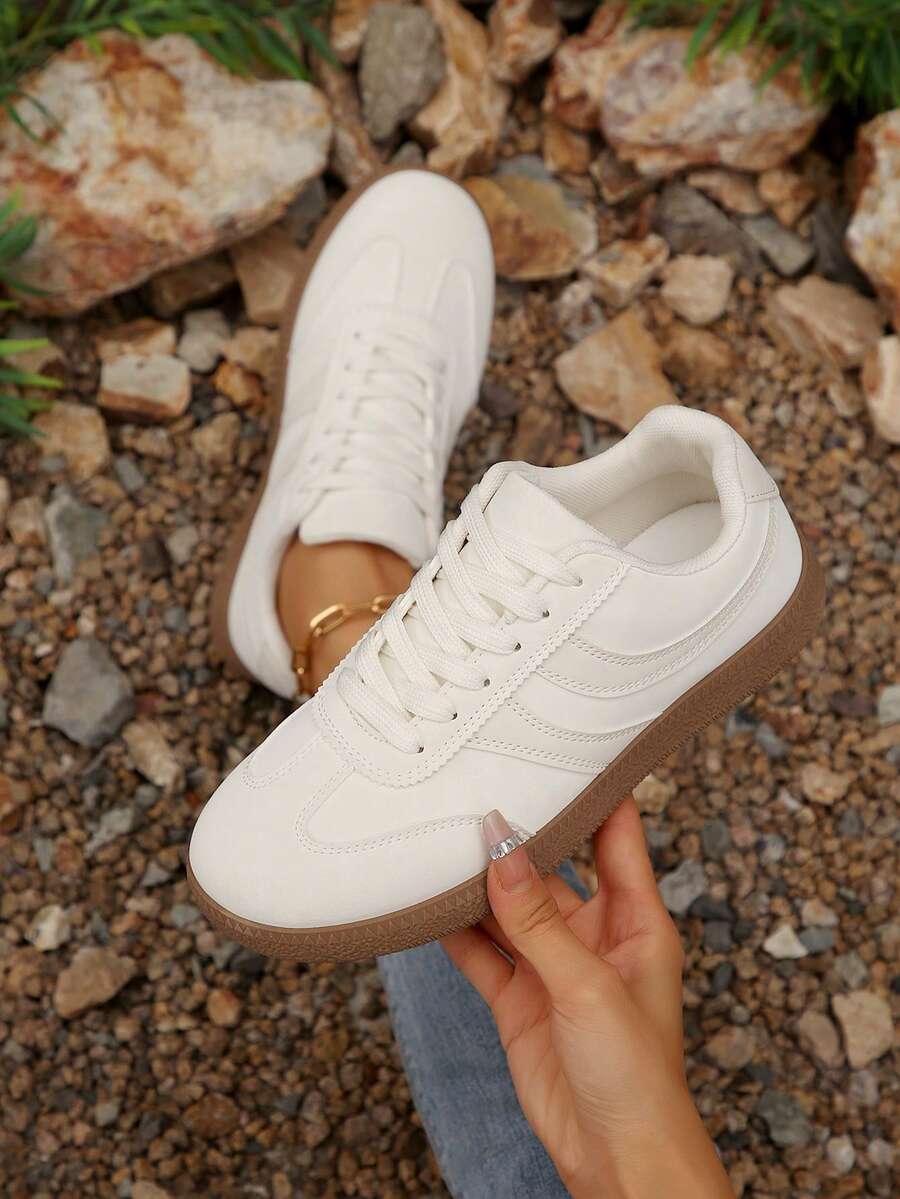 Sepatu Sneakers Patchwork Motif Leopard Wanita, Sepatu Olahraga Ringan dan Bernapas dengan Sol Karet Lembut dan Tahan Lama - Putih - View 1