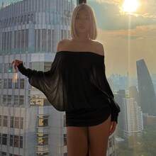 Vestido Bodycon Ajustado con Hombros Descubiertos y Diseño Fruncido, Estilo Sexy y Atractivo, Nueva Colección de Primavera para Mujer - Burdeos - Ver 2