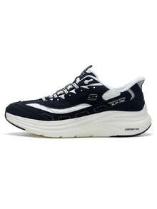 Skechers 男士休閒套腳運動鞋，舒適運動休閒鞋，適用於日常、戶外、旅行，款式編號 232642-BKW - 232642-BKW - 查看 1
