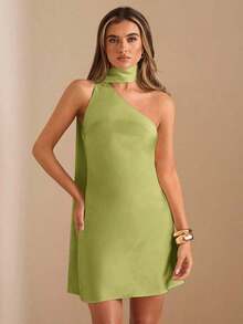 Vestido mini de satén elegante con hombros asimétricos y espalda descubierta en unicolor amarillo crema, vestido mini elegante con estampado, vestido mini sexy con espalda descubierta, vestido mini de satén amarillo con espalda descubierta, vestido de satén elegante con espalda descubierta para invitada de boda, vestido largo de dama de honor de satén, vestido mini elegante para cóctel - Verde Oliva - Ver 3