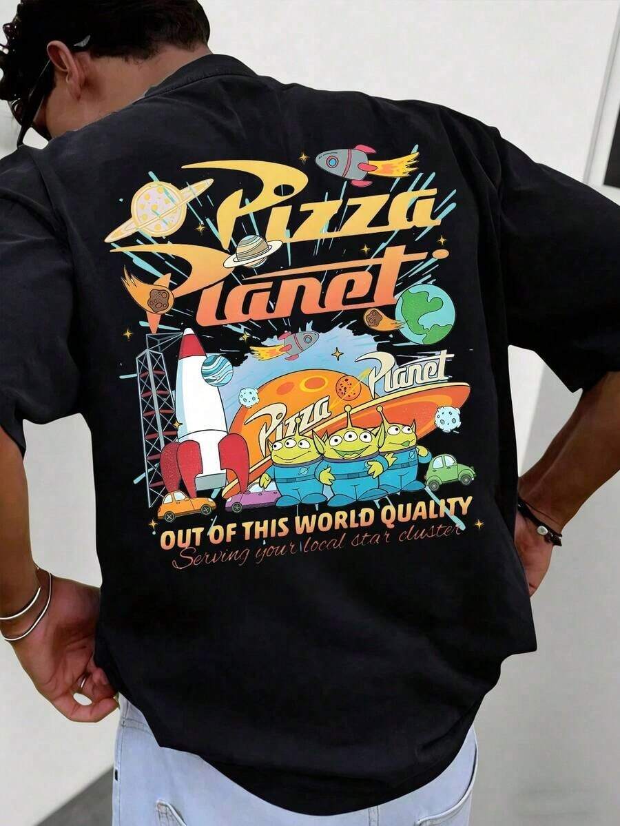 Disney Men's Casual T-Shirt, Pizza Planet Interstellar Rocket Print, Retro & Bold Design, Perfect For Nostalgic Fans & Casual Outings - màu đen - Xem 1