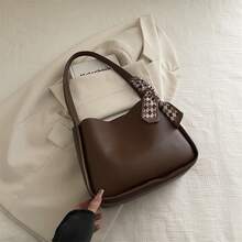 Bolso de mano moderno y versátil para mujer, estilo casual elegante con un toque de alta gama, bolso de hombro estiloso ideal para ir de compras, moda otoño-invierno 2026, nuevo diseño de nicho, bolso de cuero suave de gran capacidad para llevar al hombro o bajo el brazo, con diseño de bolso tote madre-hija. - Negro - Ver 10