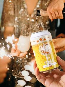 1 par de calcetines de media caña con base gris y talón negro, diseño de tubo de cerveza, set de regalo en caja metálica para pareja, Body de elasticidad moderada con estampado divertido de etiqueta de cerveza en inglés, diseño creativo y realista de cerveza, adecuado para reuniones de amigos / regalo sorpresa de Nochevieja y Navidad, calcetines vintage y peculiares para uso casual diario, regalo perfecto para viajes cortos / barbacoa al aire libre / deportes de fitness / beber en casa y otras ocasiones, transpirable para todas las estaciones, versátil para fiestas y uso en el hogar - Gris - Ver 5