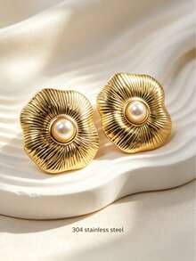 Vintage Sweet Daisy Stud Earrings, Gold-Plated 3D Petal Texture, 304 Stainless Steel Skin-Friendly Hypoallergenic, Eye-Catching Accessory For Wedding Bridesmaid, Best Friend Gathering, Summer Travel, Back To School, Global Vacation, Business Commute, And Romantic Date - Multicolor - View 7
