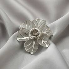 Luxury Niche French Rose Brooch, Mesh Hollow Design Brooch Pin, Delicate Style Daily Accessory - A - View 5