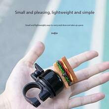 Estos dos divertidos timbres de bicicleta de dibujos animados son adecuados para bicicletas de montaña, patinetes y motocicletas. Estos divertidos accesorios de ciclismo son perfectos para ir al trabajo, viajes por carretera y ciclismo al aire libre. Son artículos esenciales para el día a día y imprescindibles para la vuelta al colegio. - Ver 6