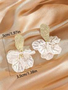 1 Pair White Resin Leaf Dangle Earrings, Party Wear Gift For Women, Mother's Day Holiday Gift - Multicolor - View 2
