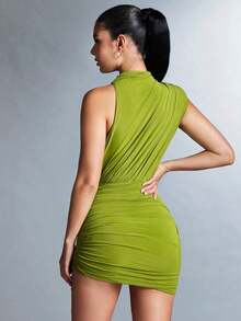 Vestido con hombro asimétrico, pliegue y arrugado, con decoración de flor 3D para damas - Verde - Ver 4