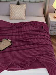 1pc Striped Soft Plush Blanket, Skin-Friendly And Comfortable, Suitable For Bedroom And Guest Room, Machine Washable, All Season - Red - View 7
