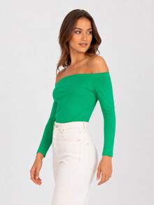 Cotton Off-The-Shoulder Blouse Green, Basic Blouse, Off-The-Shoulder, 3/4 Sleeves, Elastic Material, Hip-Length. - Green - View 2