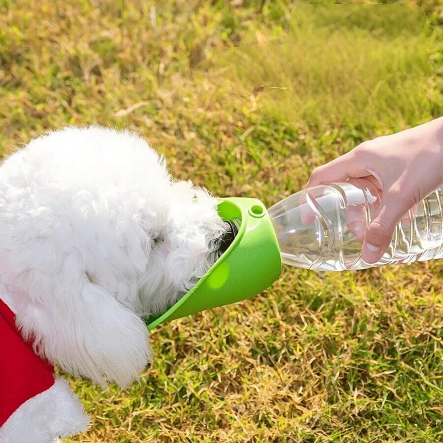 Portable Dog Water Bottle Holder - Fits Various Bottles, Silicone Leak-Proof Pet Water Dispenser, Suitable For Outdoor Walks And Travel (Bottle Not Included)