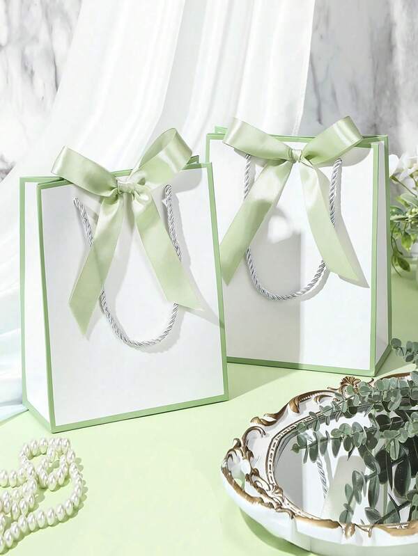 2/6/10/16pcs Paper Gift Bags With Handles, Gift Bags Come With A Bow Ribbon And Are, Measuring 9X7X3.15 Inches (Approximately 22.9 X 17.7 X 8.9 Cm), Suitable For Holidays, Weddings,Back-To-School, Halloween, And Christmas Gifts