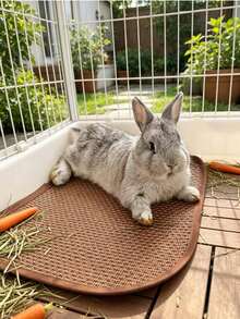 Pet Cooling Mat Is A Cool, Breathable, Non-Slip Bamboo Mat,Hamster Cage Accessory, A Pet Cooling Mat Bed,It Is Suitable For Guinea Pigs,Chinchillas, Rabbits, And Other Small Pets, Making It An Ideal Choice For Summer Pet Mattresses. - Multicolor - View 2