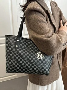 1件純色字母標籤托特包，女款大容量PU肩背手提包，通勤休閒大包 - 黑色 - 查看 4