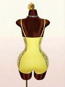 Mono Sexy con Encaje y Parches para Mujer de - Amarillo - Ver 2