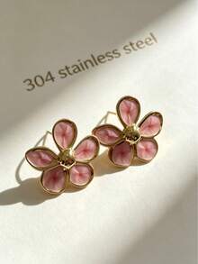 Vintage Luxury Twisted Stud Earrings, Gold-Plated 3D Textured, 304 Stainless Steel Sweat-Resistant And Fade-Resistant, Eye-Catching Ear Jewelry For Holiday Parties, Birthday Banquets, Bridesmaid Looks And Girls' Gatherings, Stand Out, Suitable For Vintage Markets And Summer Travel, Gentle Vacation Style, Fashion Statement For Daily Wear - Multicolor - View 9