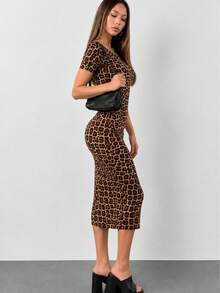 MHG Vestido Midi Ajustado Mujer Tela Rib Acanalada Manga Corta Casual Elegante Stretch Moldea Figura Moda Viral - Animal Print - Ver 2