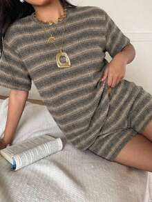 Conjunto de camiseta de manga corta y pantalones cortos de punto a rayas para mujer de estilo casual - Albaricoque - Ver 4