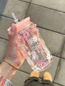 1個 Ins 熱門粉色蝴蝶結與雛菊吸管杯附蓋，防漏便攜水瓶，大容量透明咖啡果汁杯，極具吸引力的少女風設計，適合夏季冷飲、日常補水，學生與上班族使用，禮品或自用，派對杯，附蓋吸管杯，水瓶，隨行杯 - 查看 5