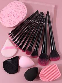 18PCS Professional Makeup Kit,Makeup&Cleaning Tools,Black&Pink Brushes With Beauty Tools,Complete Set For Foundation,Eyeshadow,Blush&Daily Skincare,All-In-One Kit - Black - View 4