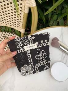 1件/套 黑白提花刺繡女款女孩化妝包，便攜大容量拉鍊化妝收納袋，適合旅行與度假必需品，可收納衛生棉、鑰匙、髮飾、充電器、口紅、化妝品、香水、化妝刷、護膚品與美容產品，適合女性、學生、女學生，生日禮物、朋友禮物、節日禮物 - 黑與白 - 查看 8