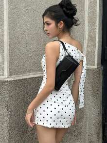 Vestido mini ajustado de estilo elegante con estampado de lunares, tirantes asimétricos y hombros al descubierto, primavera/verano en color blanco - Café integral - Ver 11