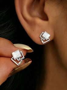 1 Pair High-Quality Geometric Square Stud Earrings, Minimalist Double-Layer Design, Black And White Shell Style, Hypoallergenic Copper Material, Suitable For Daily Wear, Office, Party, Valentine's Day, Birthday, Thoughtful Gift For Women, Girlfriend, Wife, Fashion Accessory - A - View 2
