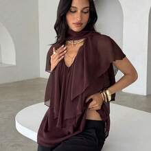Camisa de oficina elegante de mujer con cuello en V, mangas con volantes de gasa en color marrón - Marrón - Ver 8
