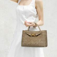 BV Bottega Bang Bang, bolso de mujer de cuero genuino tejido a mano de Andiamo Clutch Campana, bolso de mujer tejido a la moda 2026, bolso bandolera de gamuza, bolso de mano vintage, bolso de hombro de gran capacidad para uso diario. - Correa de hombro color rojo vino - Ver 1