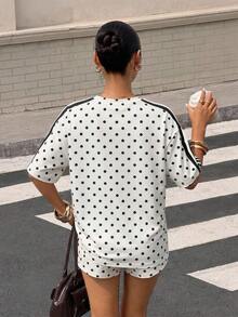 Set de 2 piezas de outfit casual de camiseta de manga corta a rayas negras y blancas con pantalones cortos - transparente - Ver 3