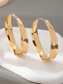 New Arrival European & American Versatile Exaggerated Big Metallic Earrings - Yellow Gold - View 4