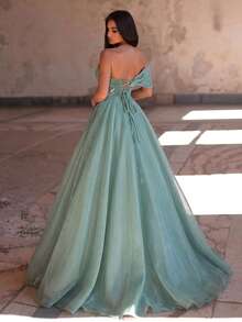 Faeriesty Robe de soirée sirène en satin sans bretelles élégante pour femmes - ornée de chaînes et de décorations de perles, avec étole transparente incluse. Convient pour un rendez-vous romantique de la Saint-Valentin, un mariage dans le désert et un gala de luxe - Turquoise - Voir 2