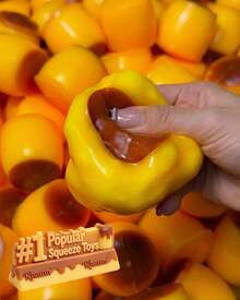 Non‑Rebound Slow Rising Caramel Pudding Stress Ball, Soft Crispy Bead Filled Sticky Silicone Squeeze Toy, Realistic Food Dessert Handmade Fidget Toy For Adult Anxiety Relief & Party Favors - 1件-黃色 - 查看 8