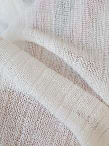 Áo khoác cardigan nữ màu trắng dáng ngắn, cổ chữ V, tay dài, điểm xuyết họa tiết bướm tinh tế. - trắng - Xem 10