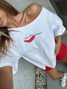 Hot Girl Hot Girl 圖案不對稱肩寬鬆大版短袖 T-Shirt 上衣 女款 夏季白色休閒 - 白色 - 查看 1