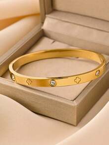 4 piezas/1 pieza Pulsera de acero inoxidable chapada en oro de 18 quilates para mujer. Pulsera de acero inoxidable de moda, accesorio de pulsera de anillo único en capas, pulsera de flor de cinco pétalos en 3D, brazalete de diamantes de imitación de una hilera, brazalete de acero inoxidable de circonita de alta calidad con incrustaciones de flores de cuatro pétalos, resistente al agua y a la decoloración, adecuada para uso diario, fiestas y reuniones, también como regalo para amigos y familiares, aplicable para el Día de San Valentín, Navidad y otras ocasiones festivas. - Dorado - Ver 6