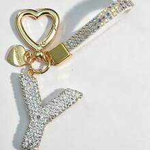 Móc khóa chữ cái A-Z đính đá lấp lánh, khóa hình trái tim vàng với mặt dây chuyền "LOVE YOU" và dây đeo đính đá lấp lánh, phụ kiện trang trí túi xách thanh lịch, món quà tốt nghiệp và sinh nhật hoàn hảo. - trắng - Xem 15