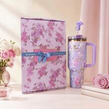 Stanley 1913 X LoveShackFancy 40oz Quencher H2.0 FlowState Insulated Tumbler - Floral Print Stainless Steel Vacuum Travel Mug With Lid & Straw, Cup Holder Compatible - 粉紅色-蝴蝶 - 查看 2