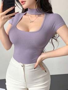 Camiseta de mujer de ajuste ceñido, cuello cuadrado, manga corta, súper corta y tipo boxy para el verano - Morado - Ver 2